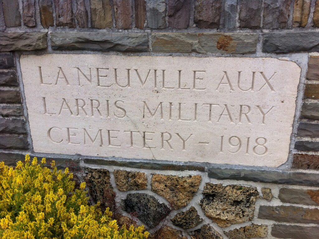 La Neuville-Aux-Larris Military Cemetery 