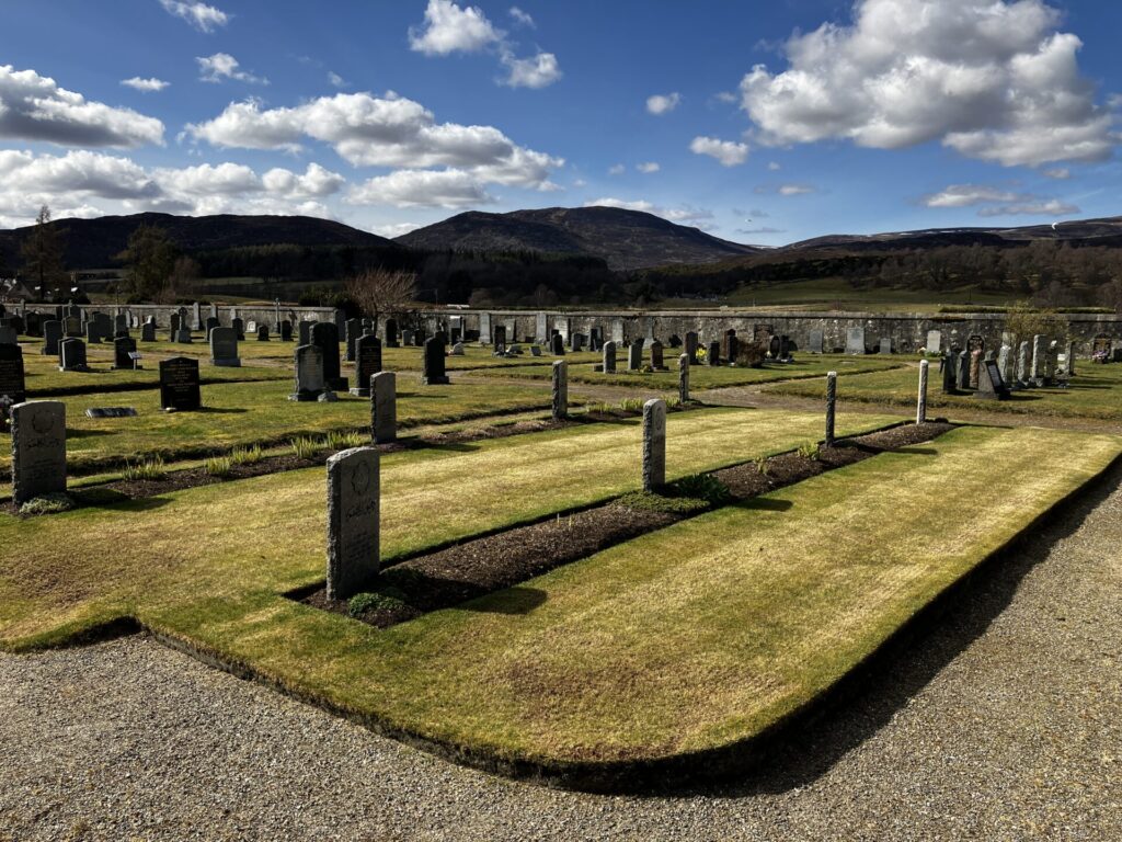 CWGC Force K6 Graves Kingussie