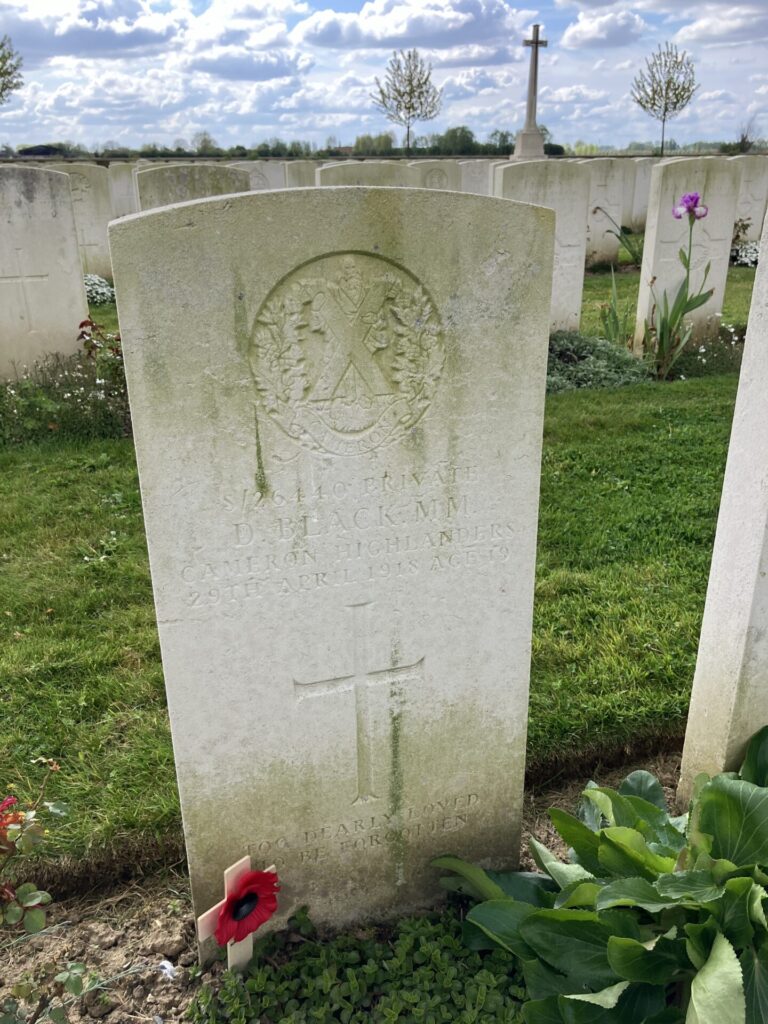 Donald Black, Point-Du-Hem Military Cemetery, La Gorgue, France