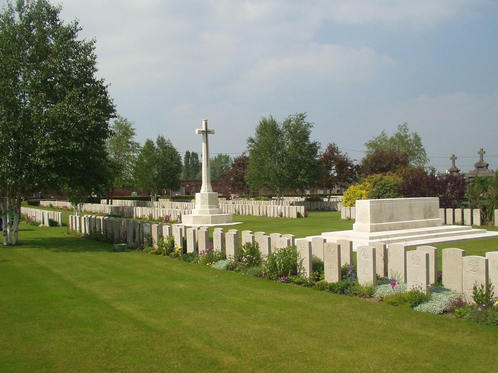 Bethune Town Cemetery - Copyright CWGC